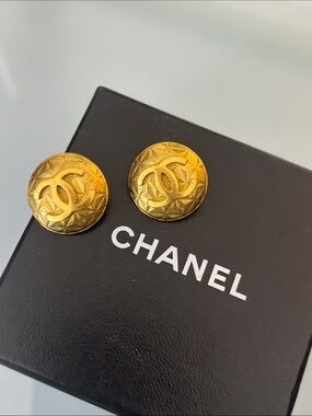 Chanel Earrings - please listen to the details during live show!